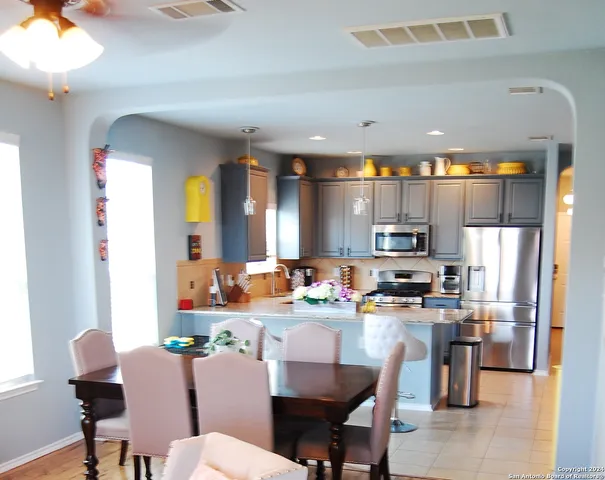 $2,600 | 509 Whittmen Avenue, Schertz, TX 78108