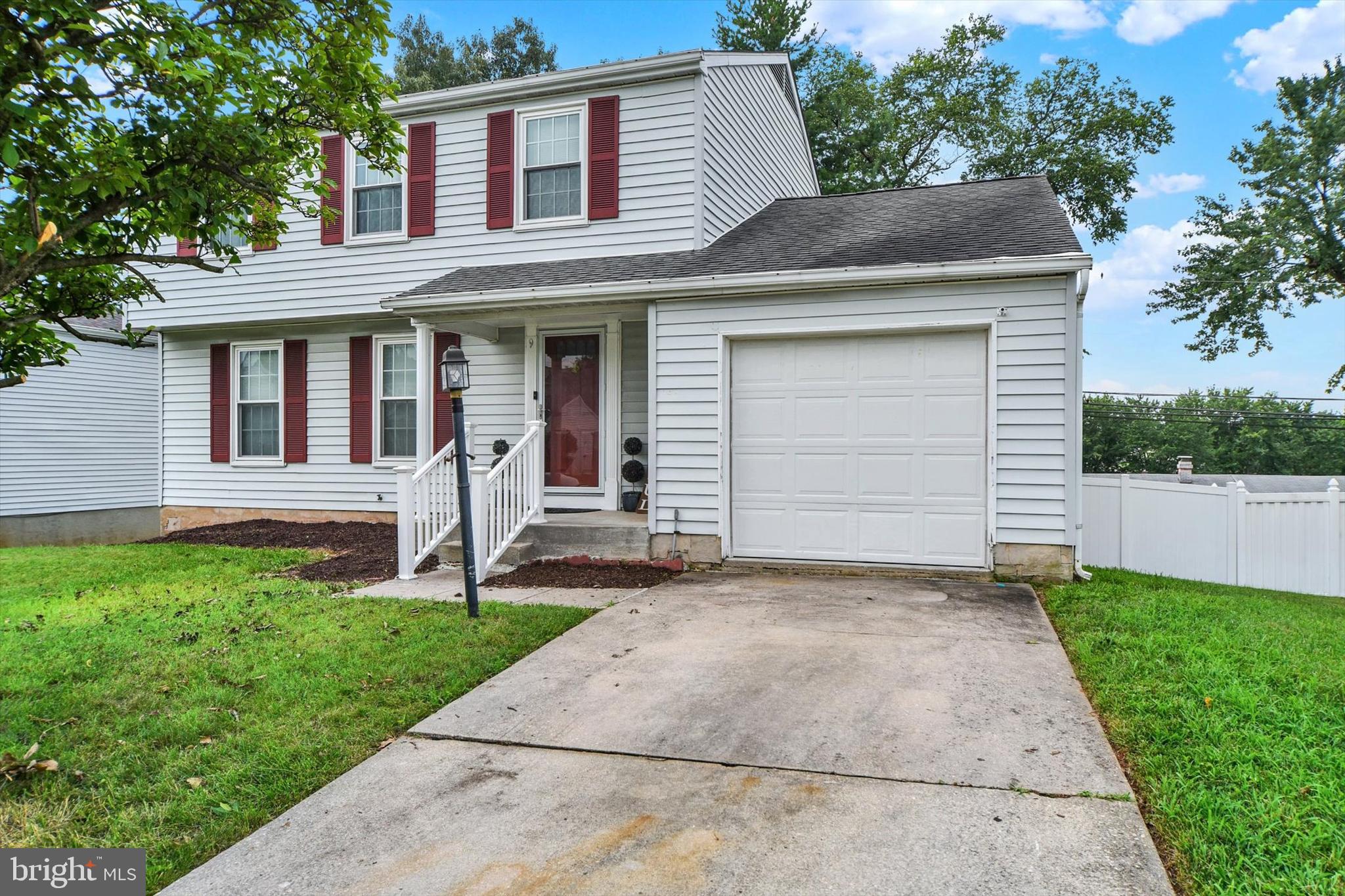 9 1st Light Court Rosedale, MD 21237 - Photo 2 of 29