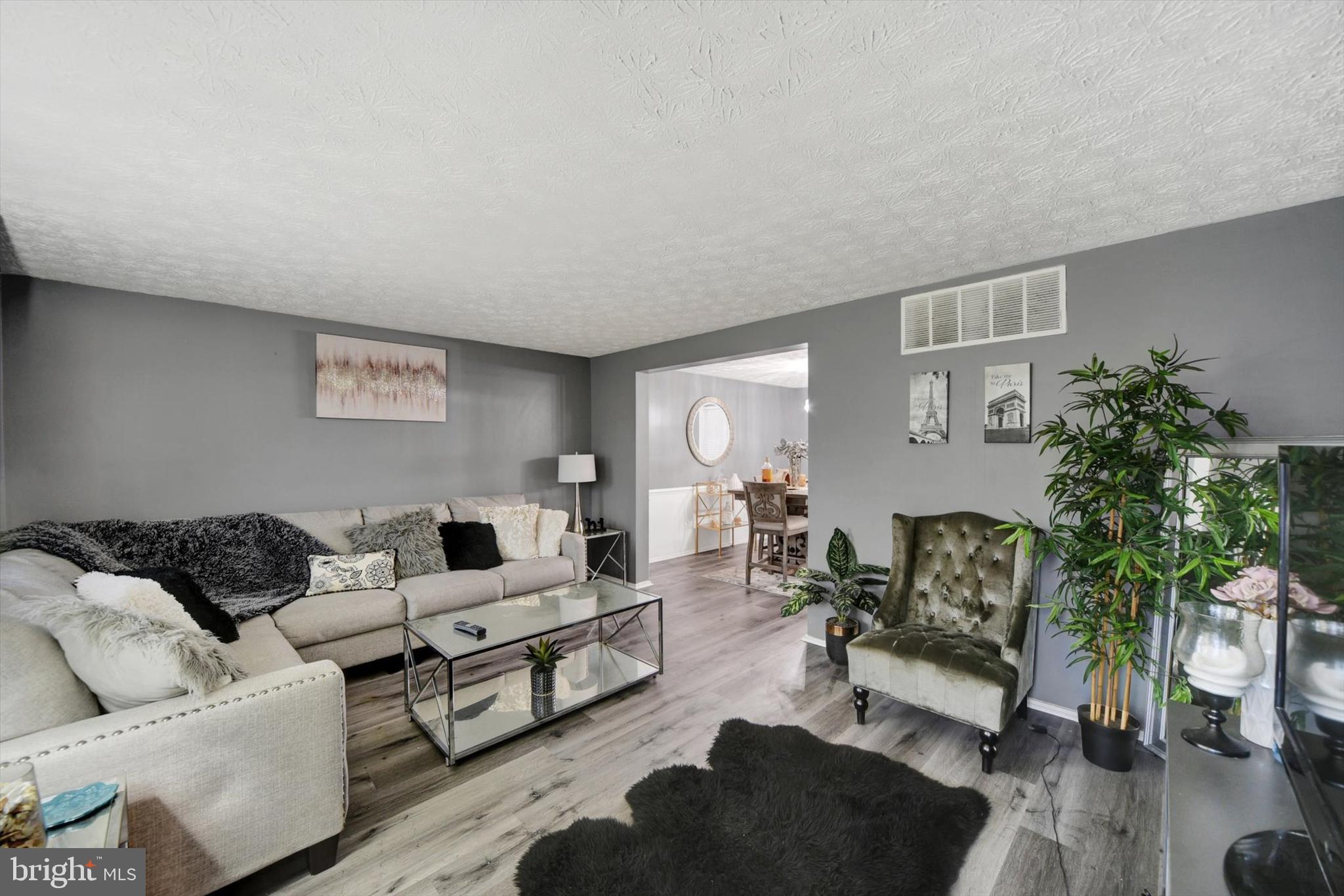 9 1st Light Court Rosedale, MD 21237 - Photo 5 of 29