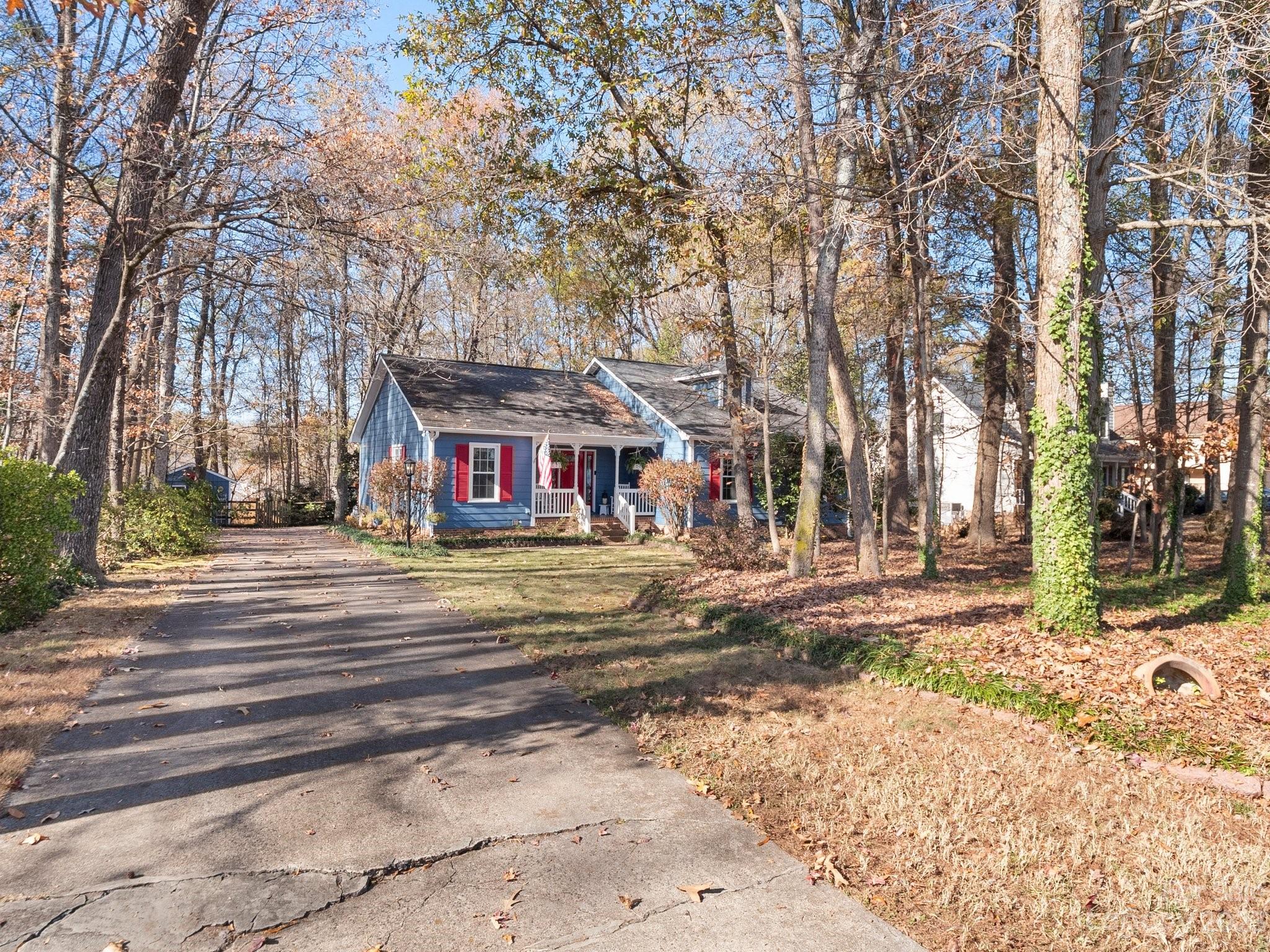 8211 Plott Road Charlotte, NC 28215 - Photo 2 of 38