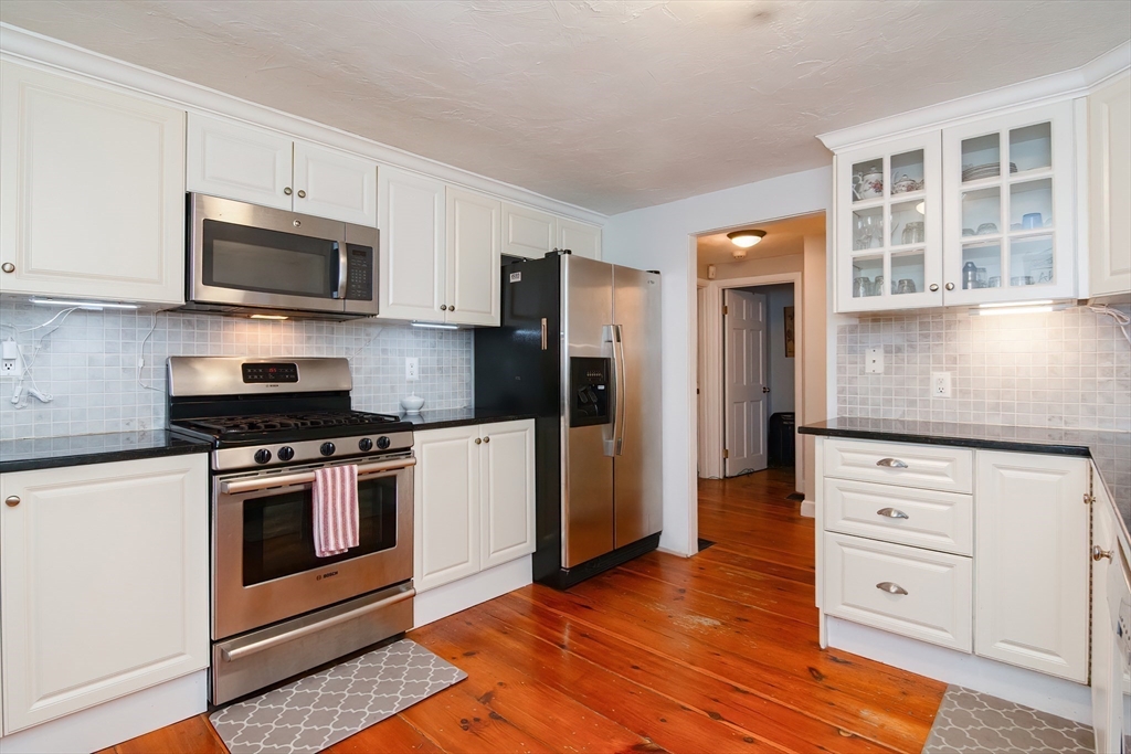 989 Concord Road Marlborough, MA 01752 - Photo 15 of 29 Gallery Image 15