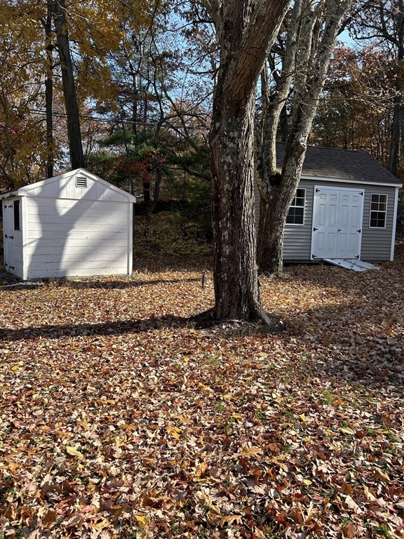 989 Concord Road Marlborough, MA 01752 - Photo 4 of 29 Gallery Image 4