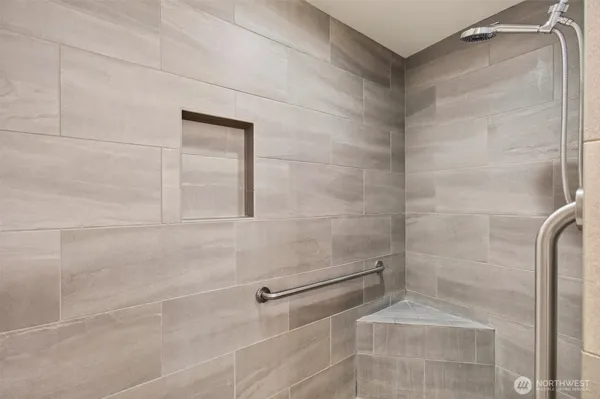 $439,500 | 2926 37th Avenue, Longview, WA 98632