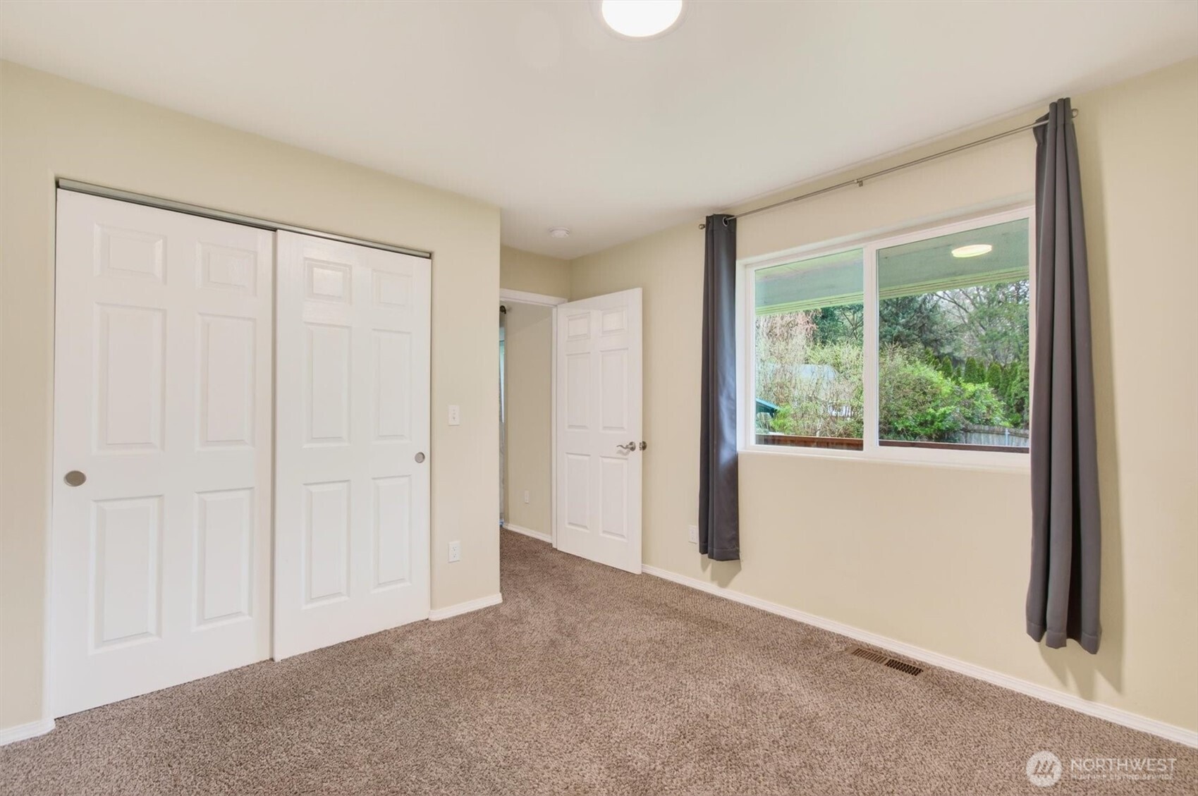 2926 37th Avenue Longview, WA 98632 - Photo 10 of 31