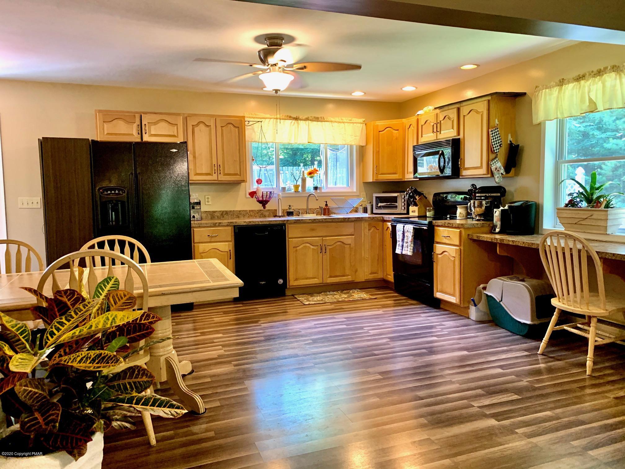 1270 Mountain Road Kunkletown, PA 18058 - Photo 4 of 17 Kitchen view 2
