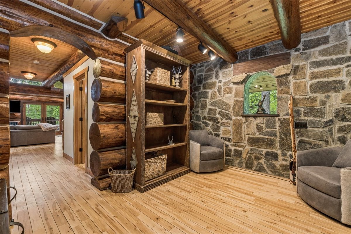 290 Larch Ridge Columbia Falls, MT 59912 - Photo 6 of 59 Gallery Image 6