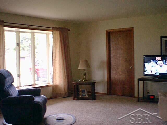 5953 Cole Road Saginaw, MI 48601 - Photo 1 of 6 20034825.JPG