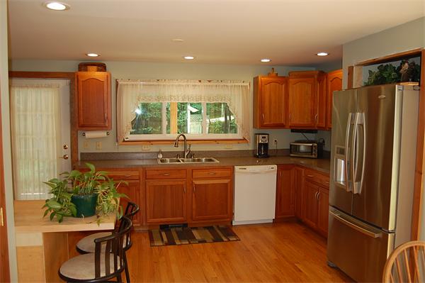 31 Douglas Road Warren, MA 01083 - Photo 3 of 24