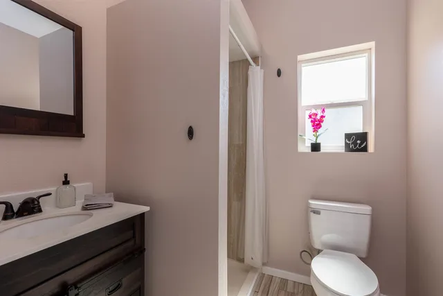 $450,000 | 39725 Overlook Lane North, Seven Bays, WA 99122