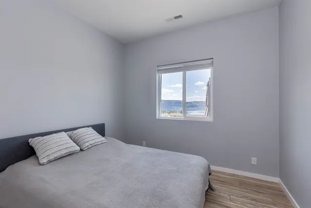 $450,000 | 39725 Overlook Lane North, Seven Bays, WA 99122