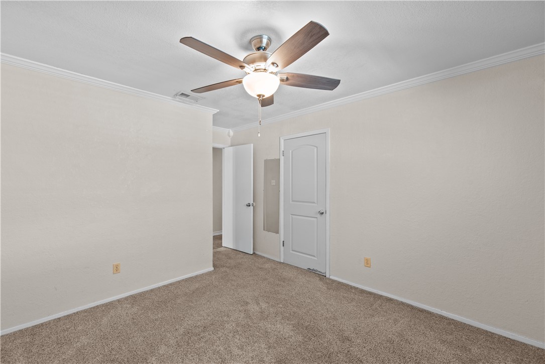 1305 Harbor Lights Drive Corpus Christi, TX 78412 - Photo 19 of 31 a view of an empty room