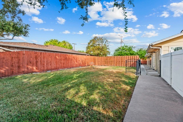 1305 Harbor Lights Drive Corpus Christi, TX 78412 - Photo 27 of 31