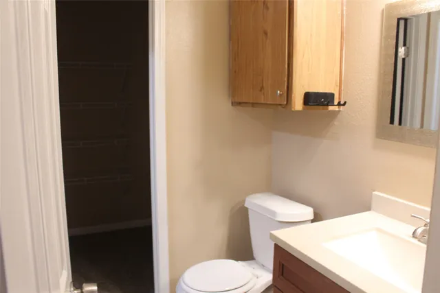 a bathroom with a tub