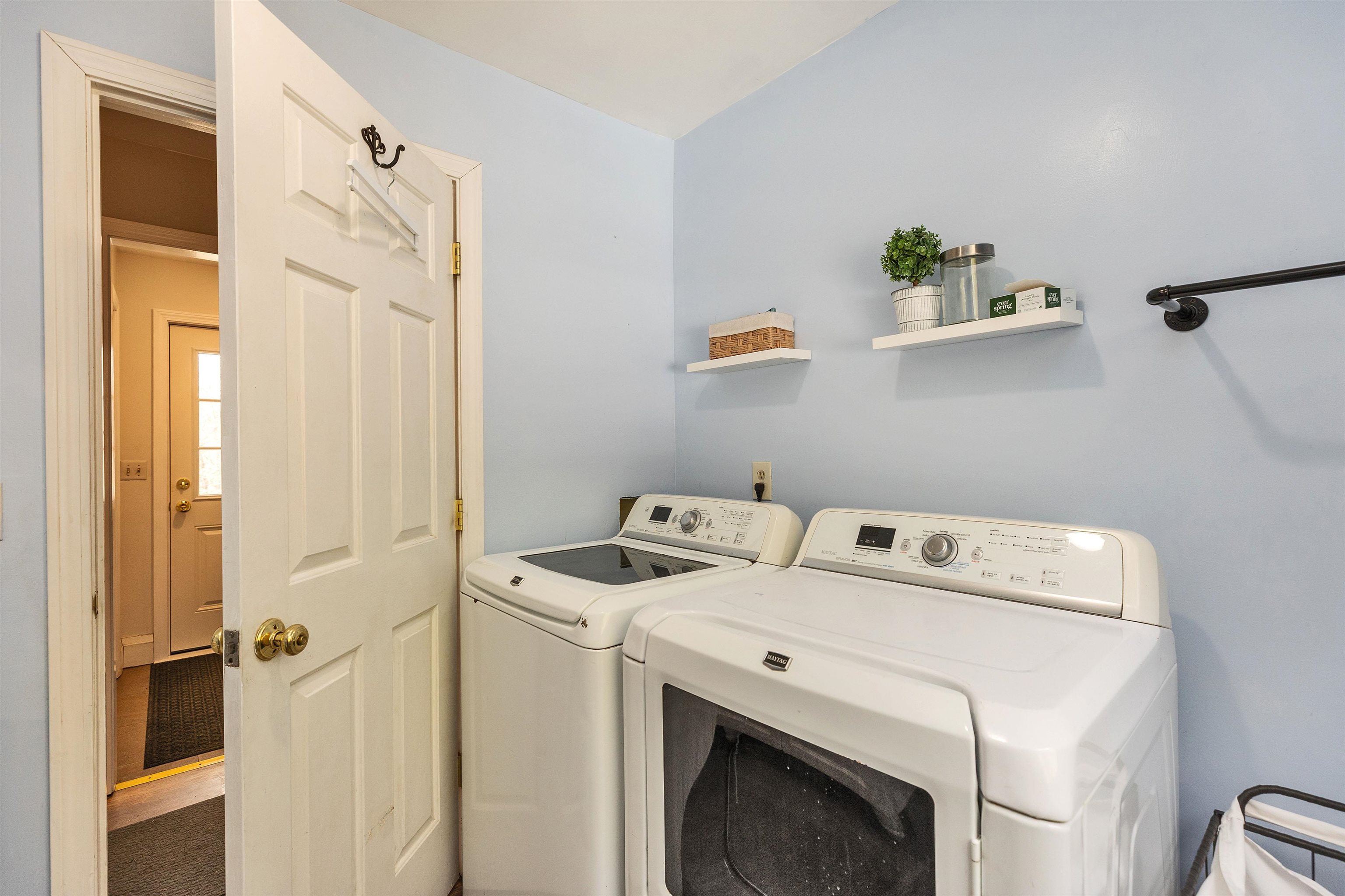 545 Hurricane Road Keene, NH 03431 - Photo 9 of 60