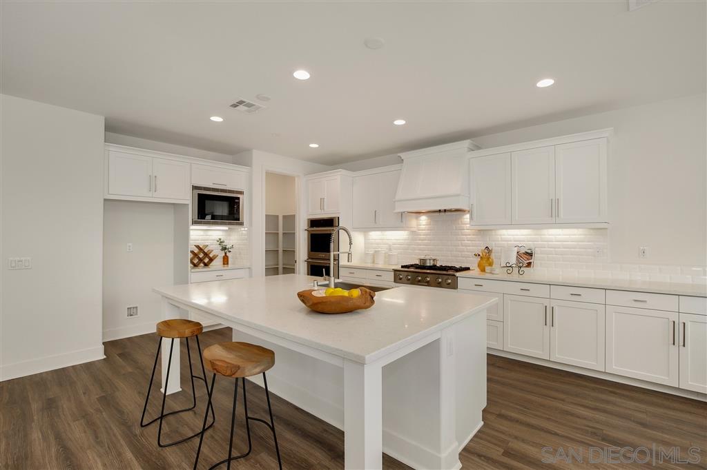 227 Ventasso Way Fallbrook, CA 92028 - Photo 6 of 25