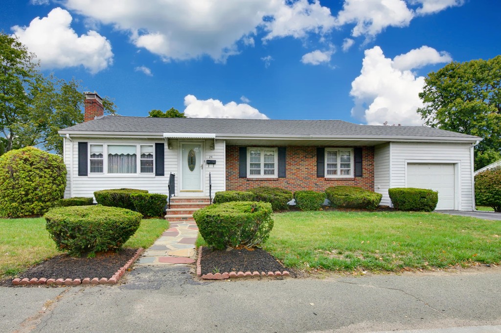 24 Wadsworth Road Arlington, MA 02476 - Photo 1 of 25 Gallery Image 1