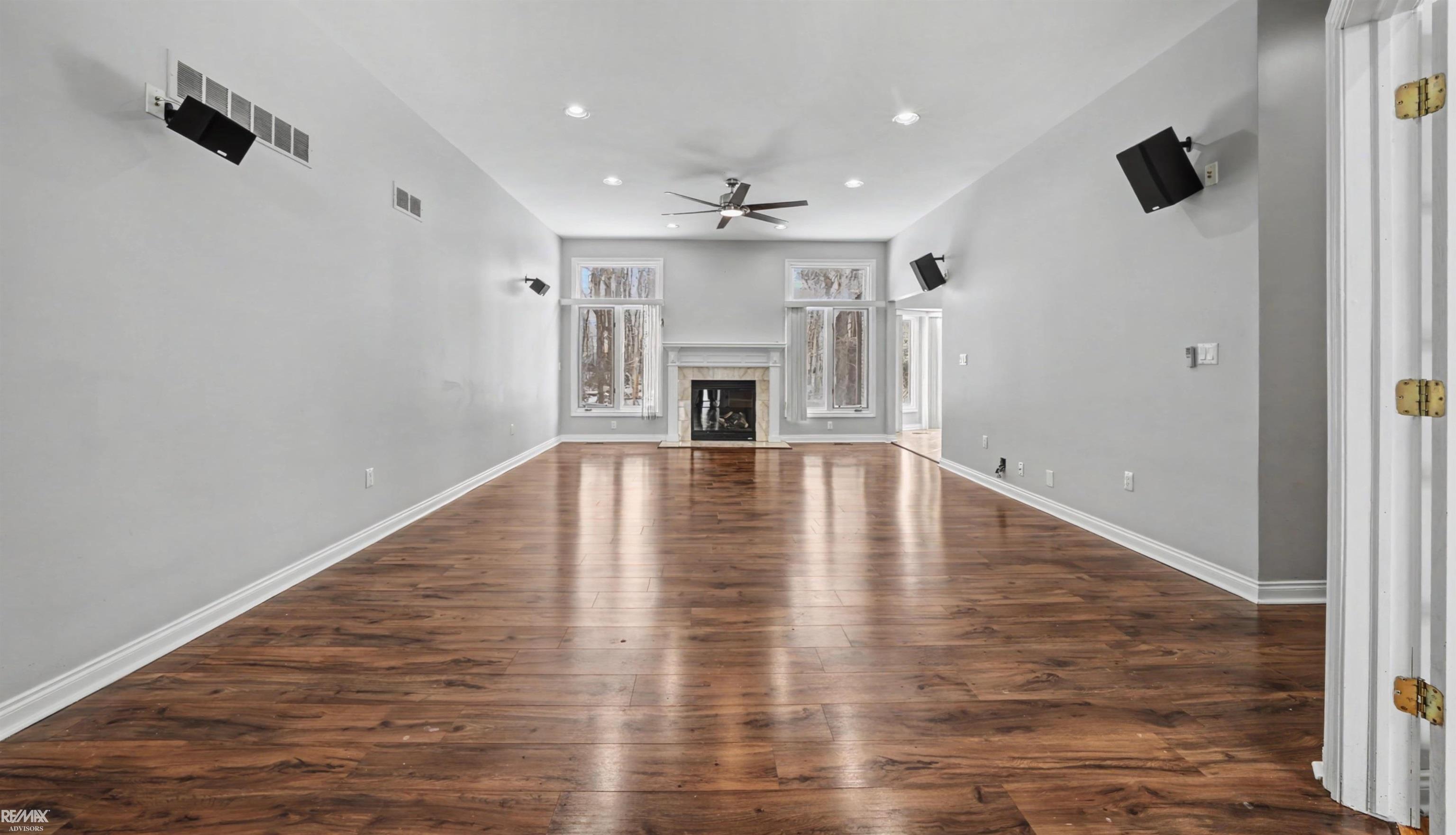48498 Beacon Square Drive Macomb, MI 48044 - Photo 17 of 68