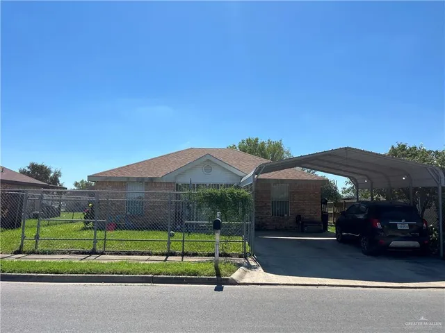 $1,100 | 713 West Dove Avenue, Pharr, TX 78577