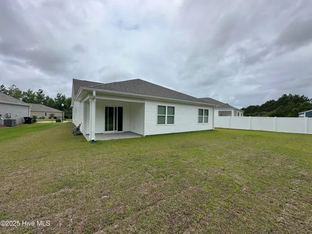 $1,995 | 1516 East Black Squirrel Lane Southeast, Bolivia, NC 28422