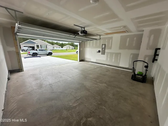 $1,995 | 1516 East Black Squirrel Lane Southeast, Bolivia, NC 28422