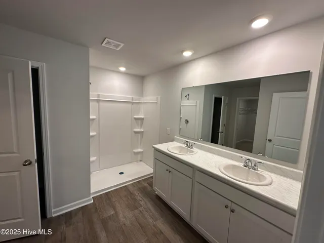 $1,995 | 1516 East Black Squirrel Lane Southeast, Bolivia, NC 28422