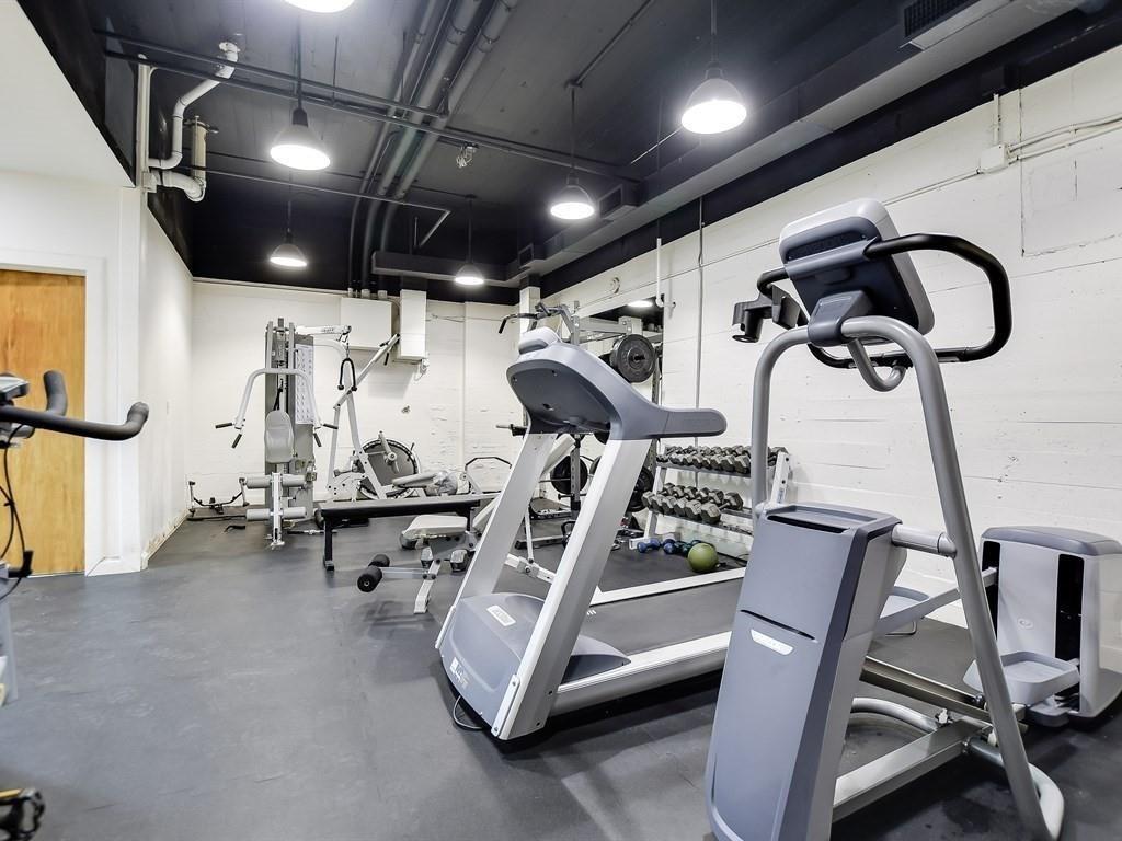 710 Colorado Street, Unit 8C Austin, TX 78701 - Photo 28 of 30 View of workout area