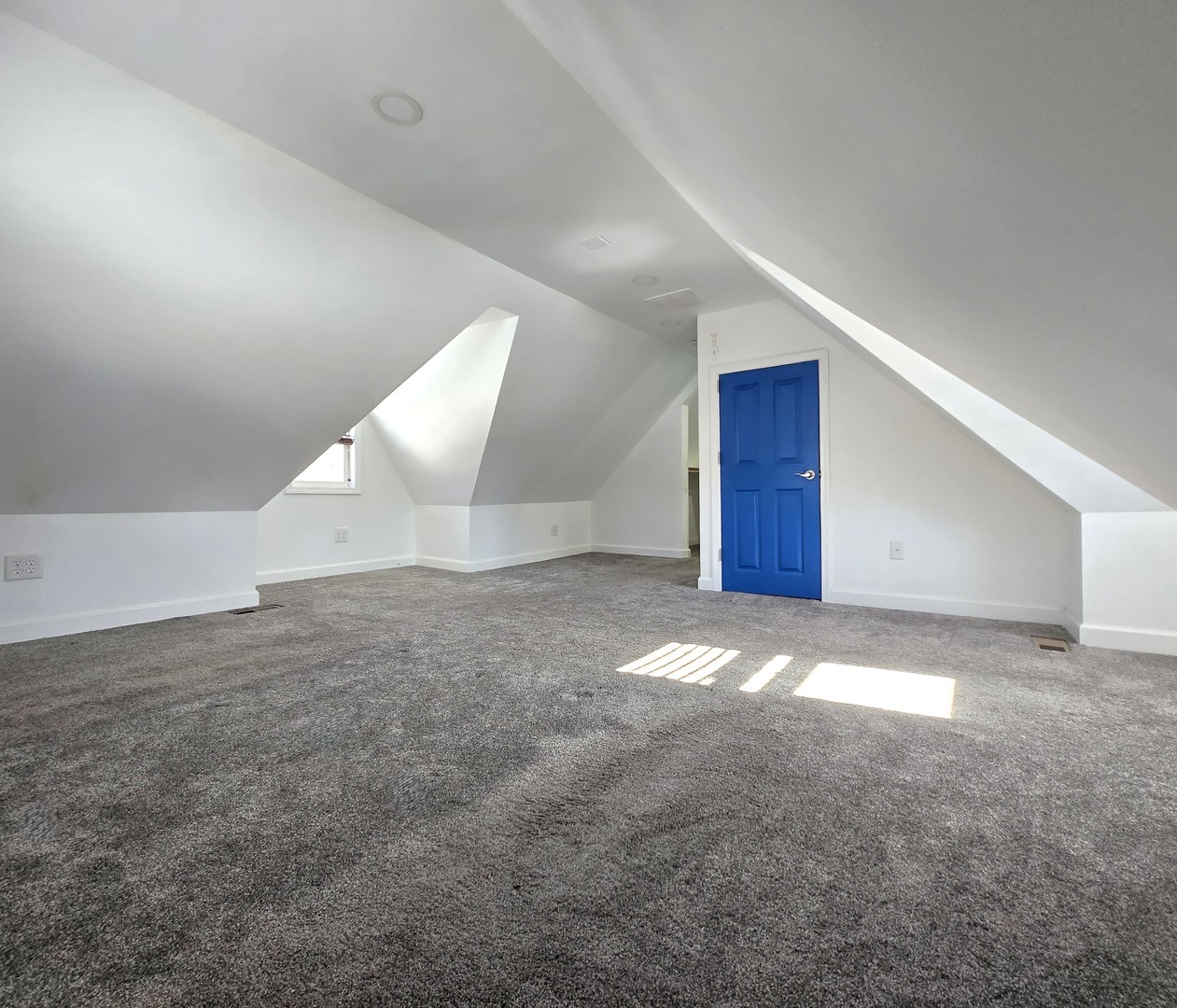 6N221 Virginia Road Roselle, IL 60172 - Photo 17 of 38