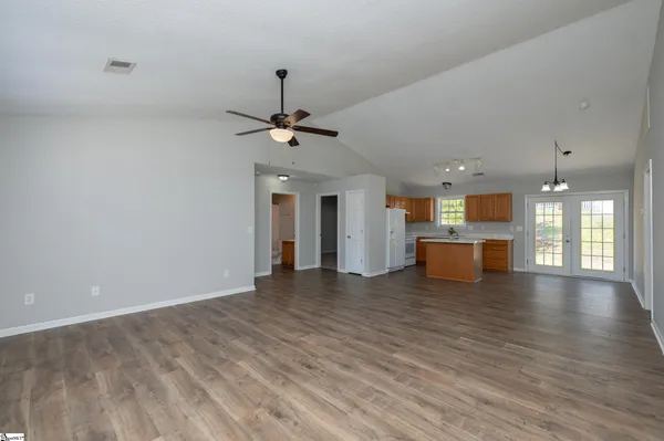 $295,000 | 11 Seaside Lane, Greer, SC 29650