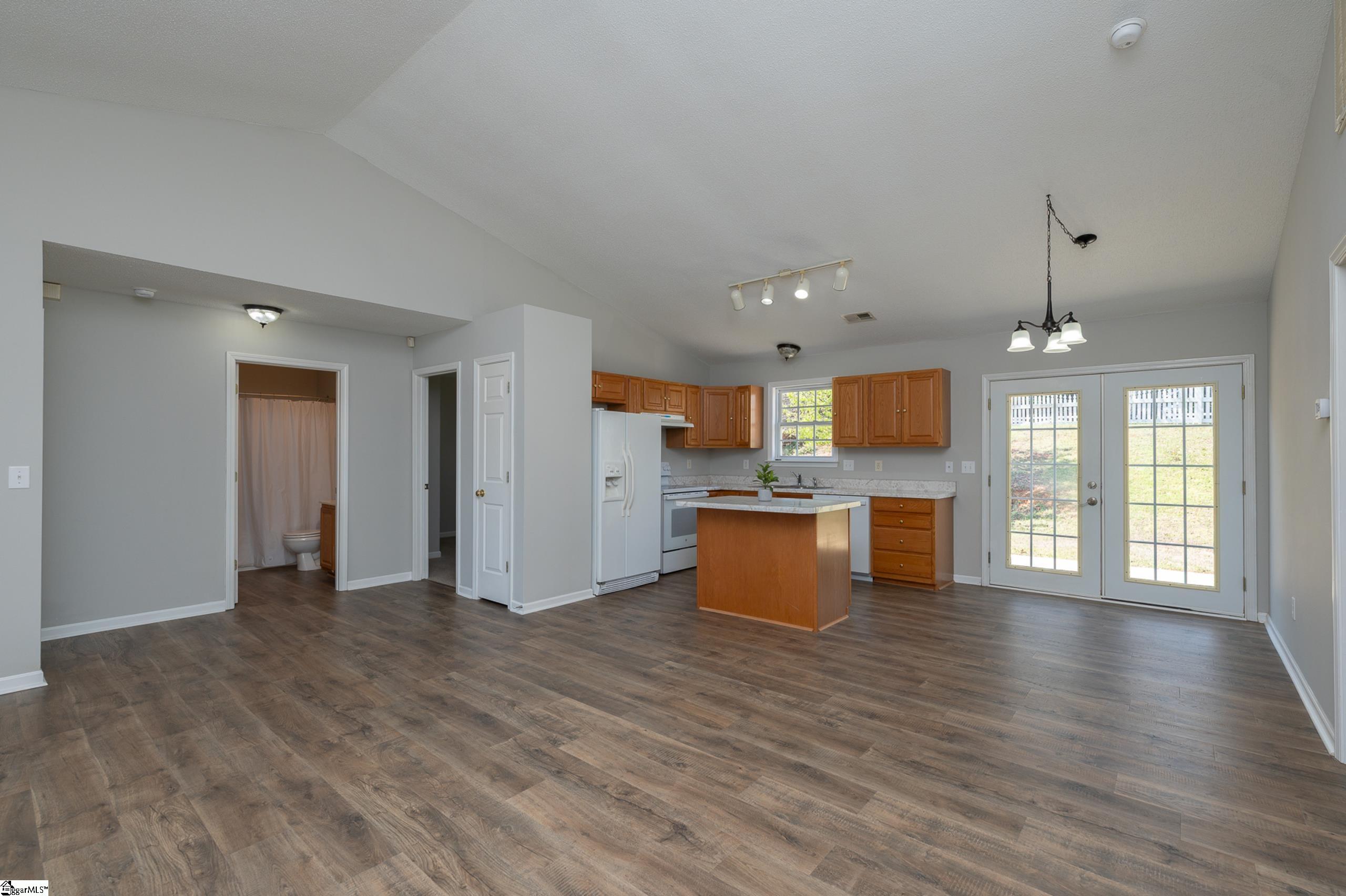 11 Seaside Lane Greer, SC 29650 - Photo 8 of 28