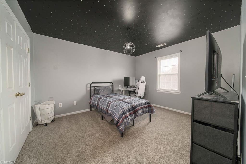 4100 Tolley Ridge Lane Winston-Salem, NC 27106 - Photo 26 of 41 3rd Bed
