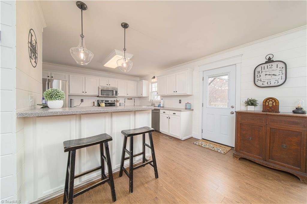 4100 Tolley Ridge Lane Winston-Salem, NC 27106 - Photo 4 of 41 Kitchen
