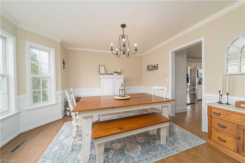 4100 Tolley Ridge Lane Winston-Salem, NC 27106 - Photo 7 of 41 Dining