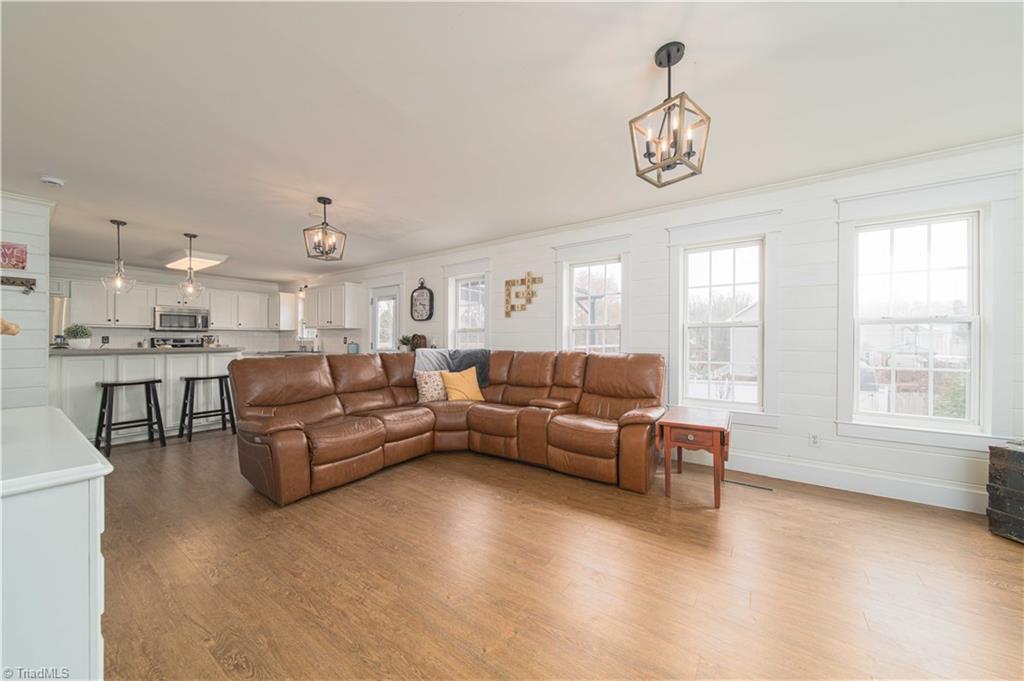 4100 Tolley Ridge Lane Winston-Salem, NC 27106 - Photo 10 of 41 Living