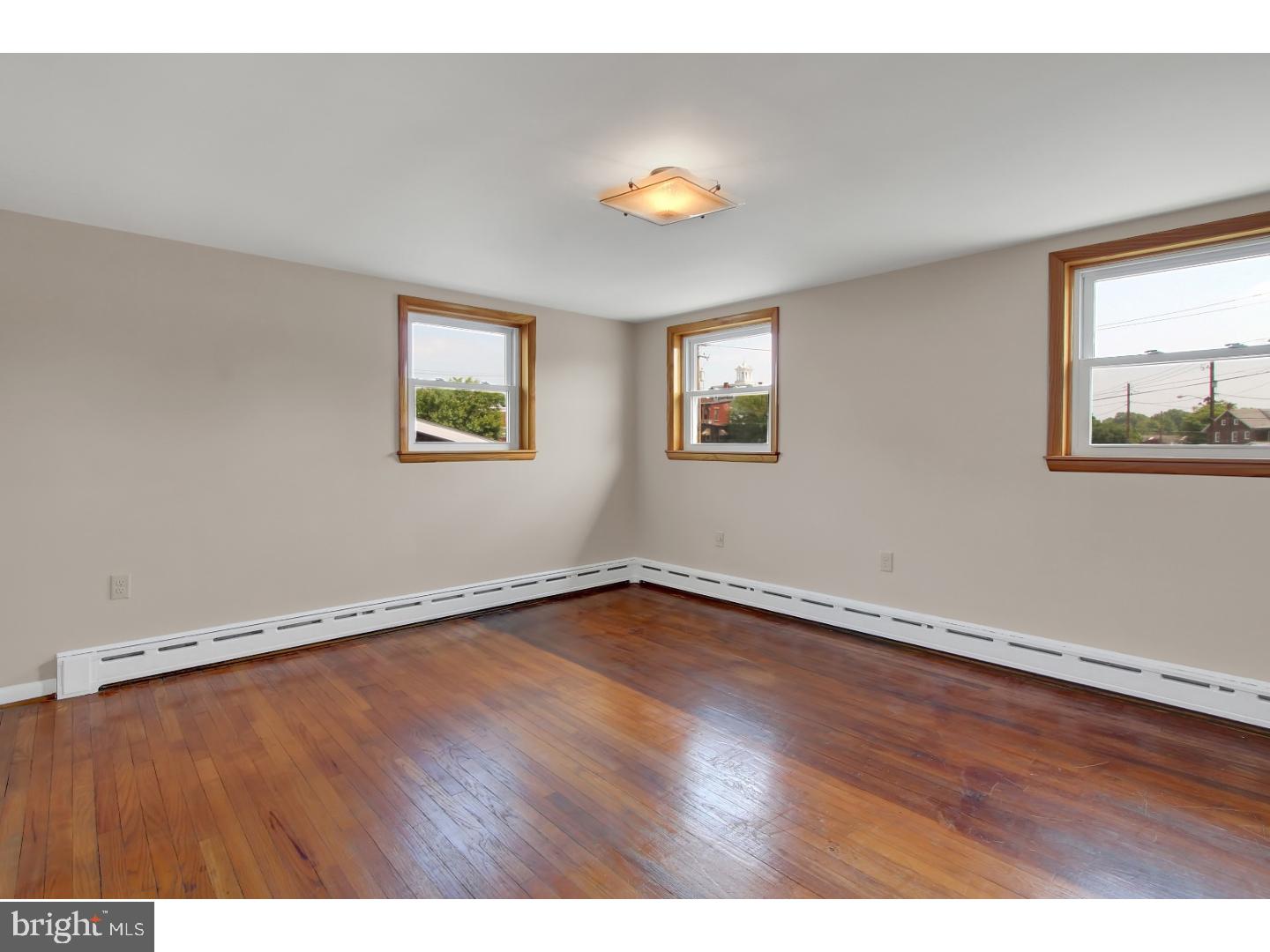 559 Columbia Avenue Sinking Spring, PA 19608 - Photo 10 of 19 Gallery Image 10