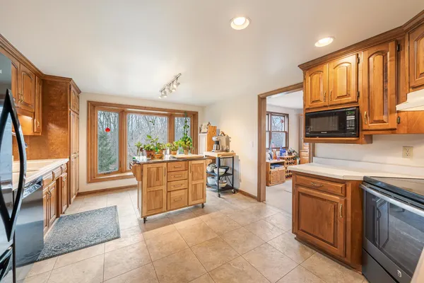 $419,900 | 3258 Peterson Road, Green Bay, WI 54311
