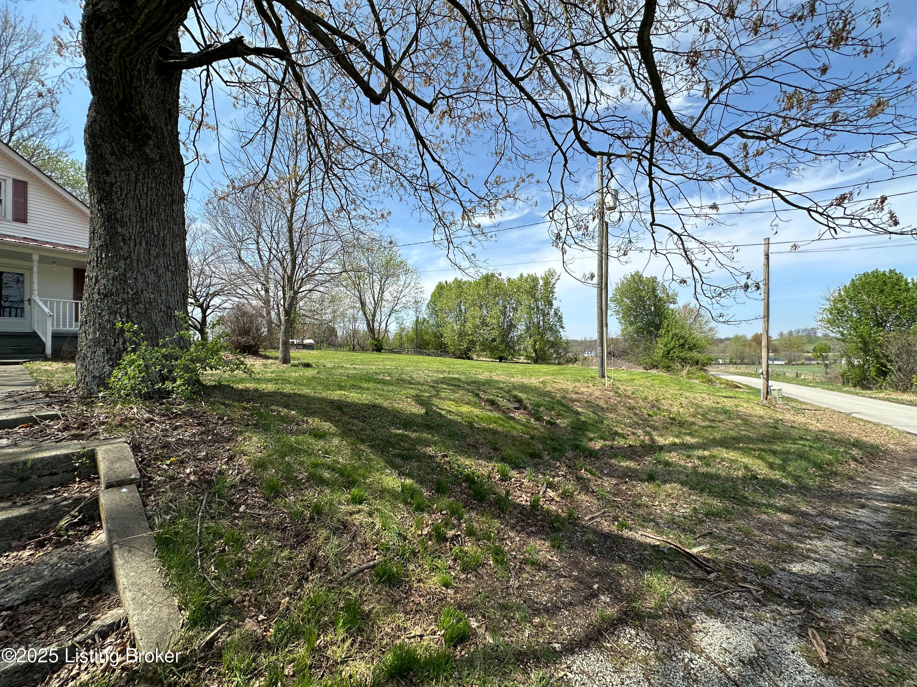 279 Pleasant View Road Millwood, KY 42762 - Photo 6 of 34 IMG_9575