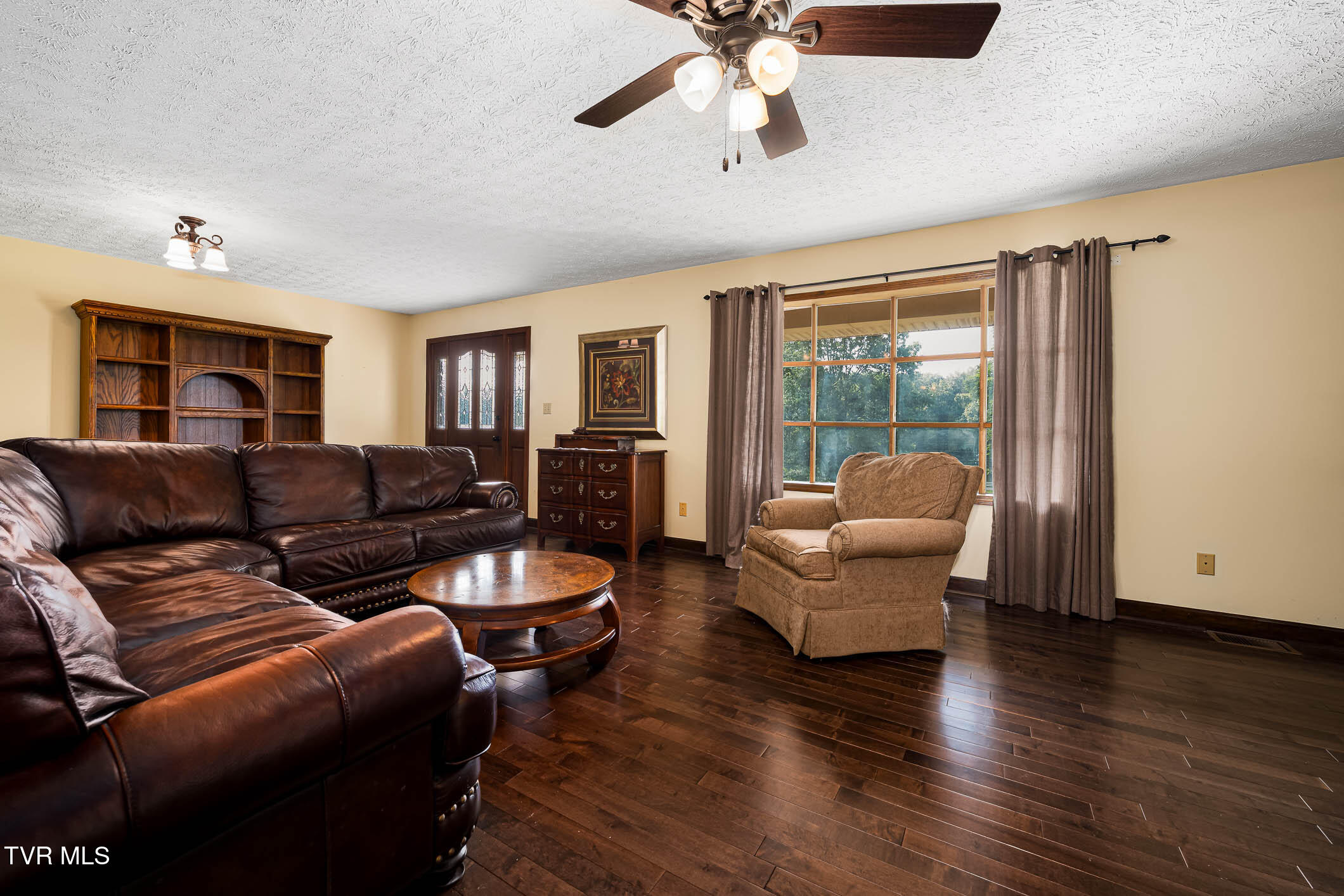 2743 Carroll Creek Road Gray, TN 37615 - Photo 11 of 92 2743 Carroll Creek Rd (67 of 98)