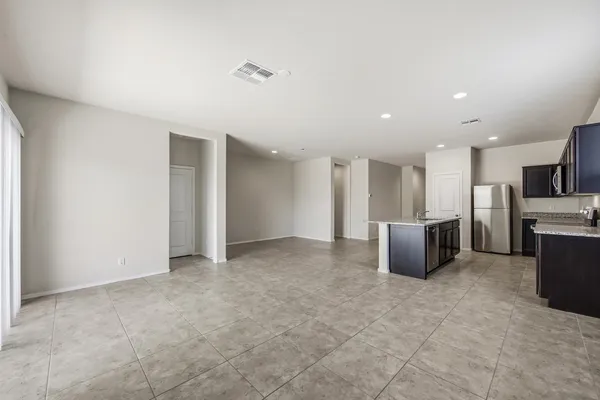 $1,775 | 1033 West Avalon Canyon Drive, Casa Grande, AZ 85122