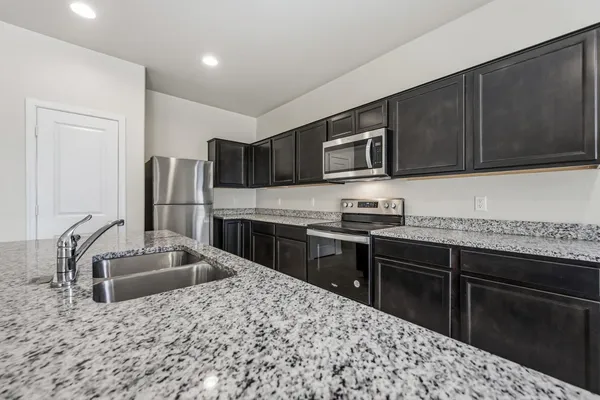 $1,775 | 1033 West Avalon Canyon Drive, Casa Grande, AZ 85122