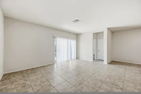 $1,775 | 1033 West Avalon Canyon Drive, Casa Grande, AZ 85122