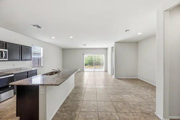 $1,775 | 1033 West Avalon Canyon Drive, Casa Grande, AZ 85122