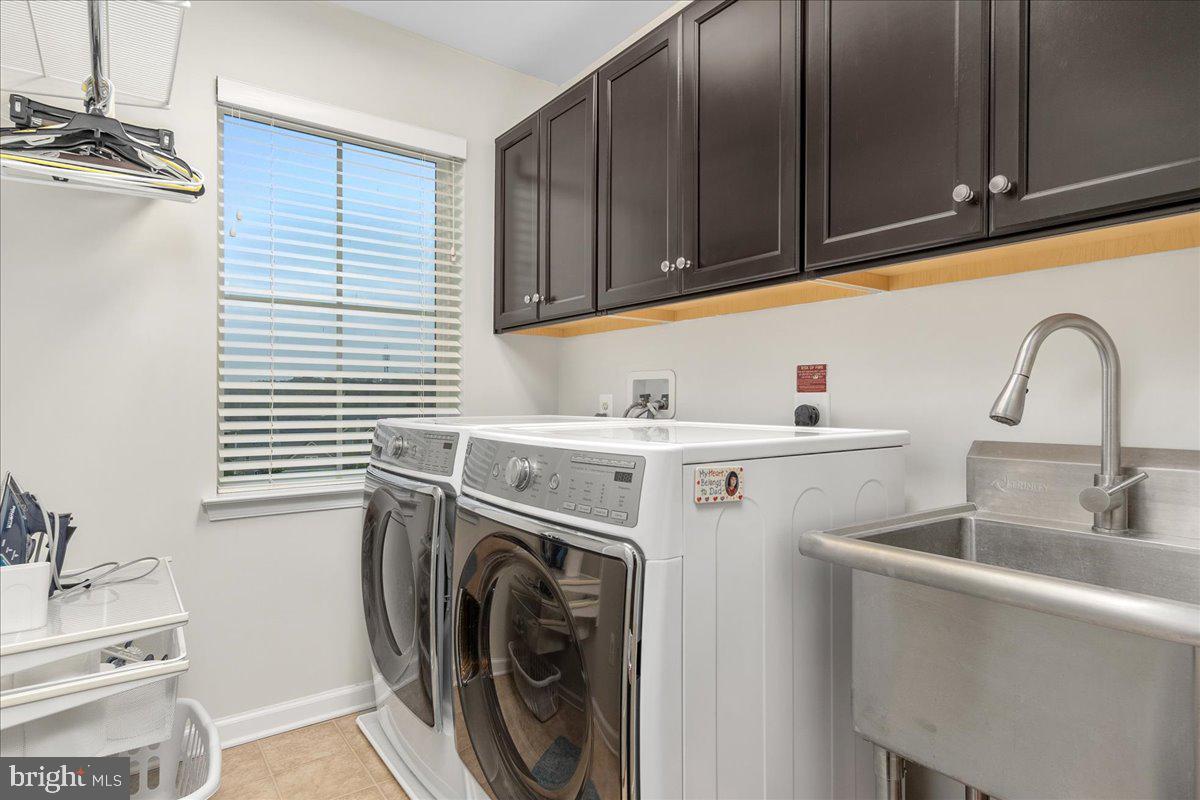 8434 Cliffview Lane Frederick, MD 21704 - Photo 25 of 53 Bedroom Level Laundry Room