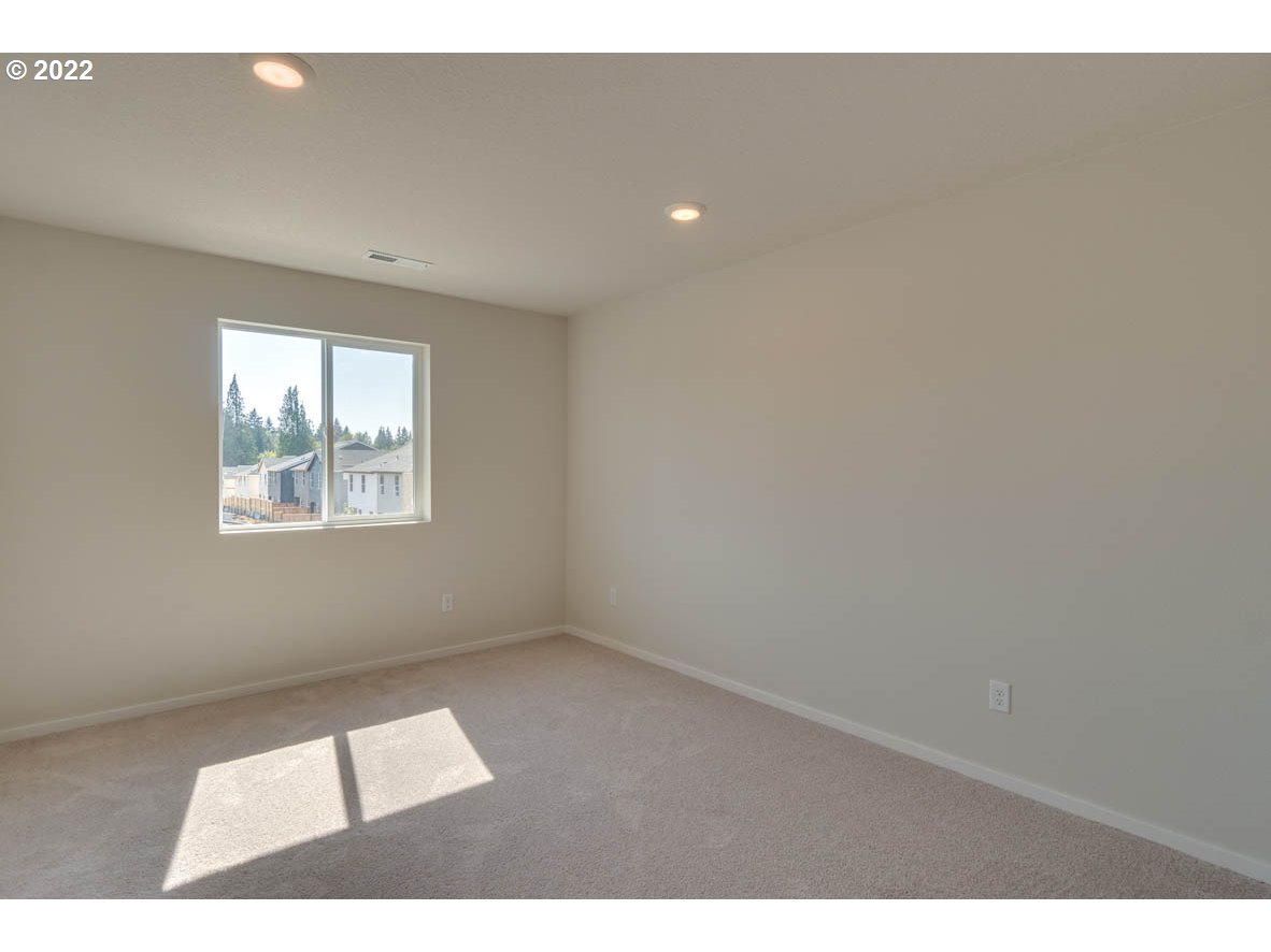2731 North 2nd Way Ridgefield, WA 98642 - Photo 11 of 19 a view of an empty room and window