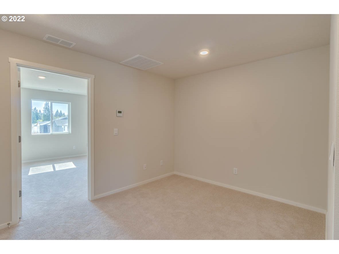 2731 North 2nd Way Ridgefield, WA 98642 - Photo 8 of 19 a view of an empty room