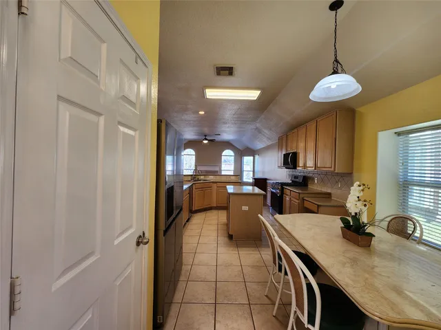 $2,250 | 19814 Wren Forest Lane, Houston, TX 77084