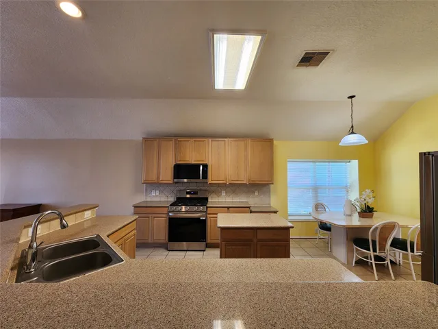 $2,250 | 19814 Wren Forest Lane, Houston, TX 77084