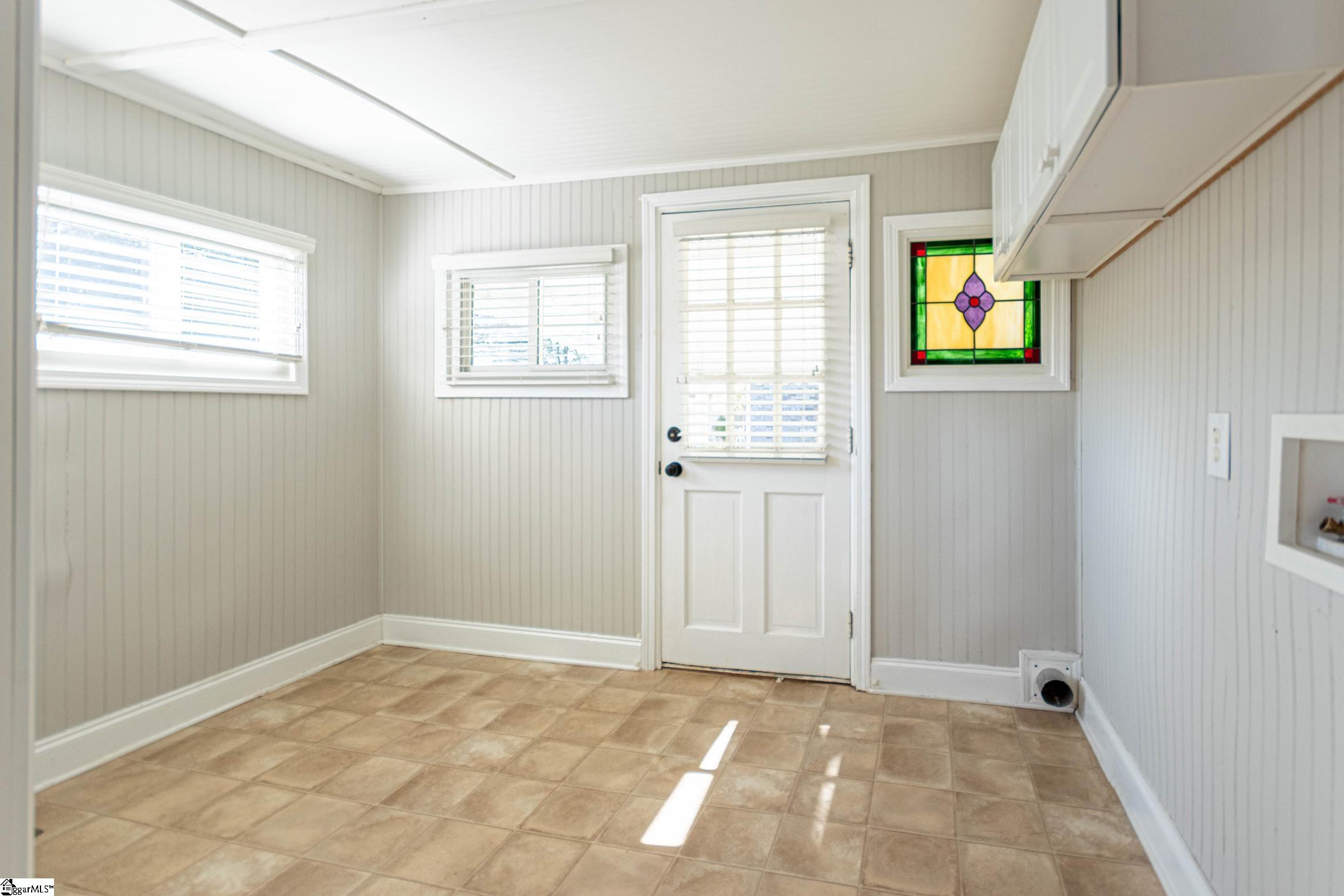 170 J Street Greer, SC 29651 - Photo 7 of 18 Gallery Image 7
