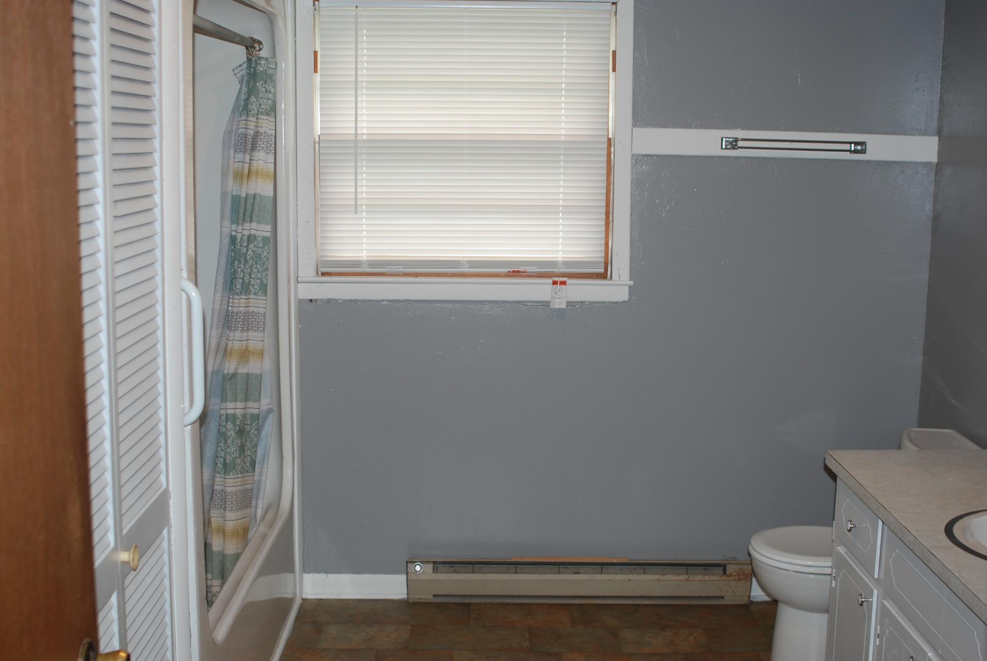 90 Hawkins Cove Road Cowan, TN 37318 - Photo 5 of 9 huge bathroom