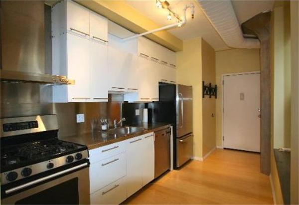 453 Washington Street, Unit 5D Boston, MA 02111 - Photo 3 of 6