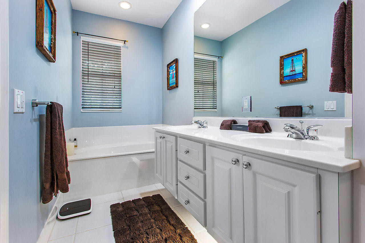 1967 Frederick Small Road Jupiter, FL 33458 - Photo 22 of 30 Master Bathroom